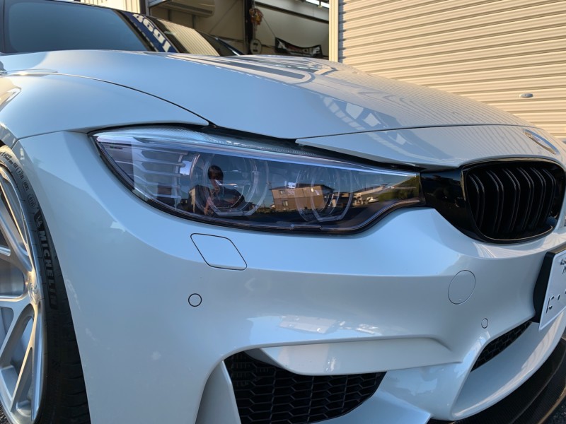 ヘッドライトプロテクションフィルム STEK ダイノシェード(ライトスモーク)施工 BMW M3編 ガラス