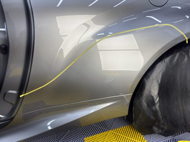 GRヤリスのリアフェンダー傷防止プロテクションフィルムXPEL施工